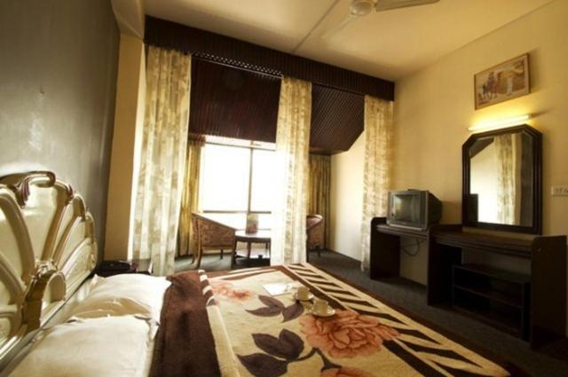 مايالي Hotel Sitara International الغرفة الصورة